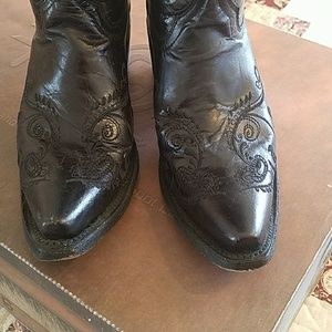Black western boots